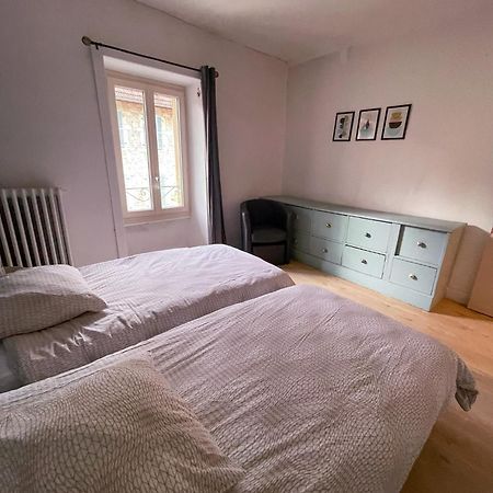 Gite Des Lacs Jumeaux แคลวูซ์-เลส์-ลาคส์ ภายนอก รูปภาพ